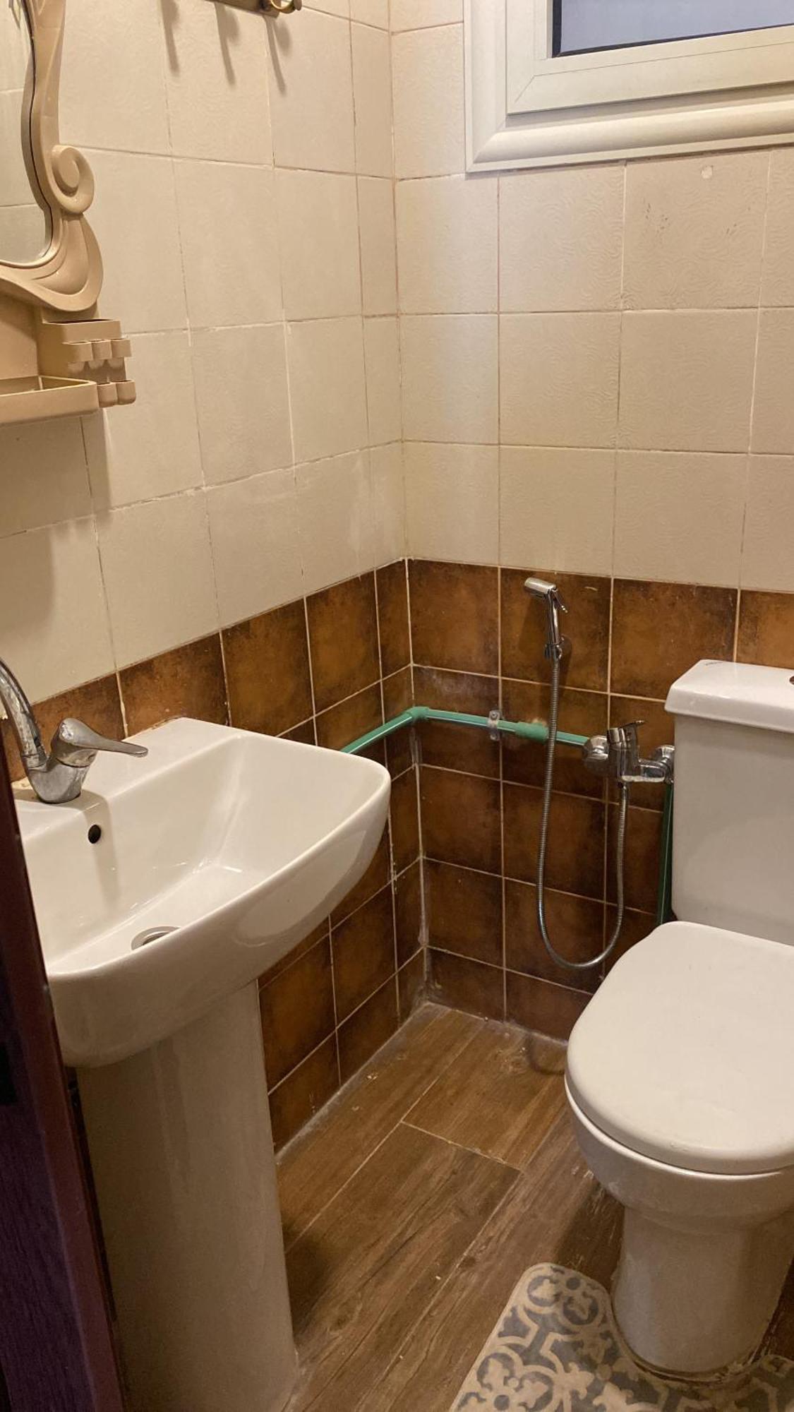 Near Airport Apartment *