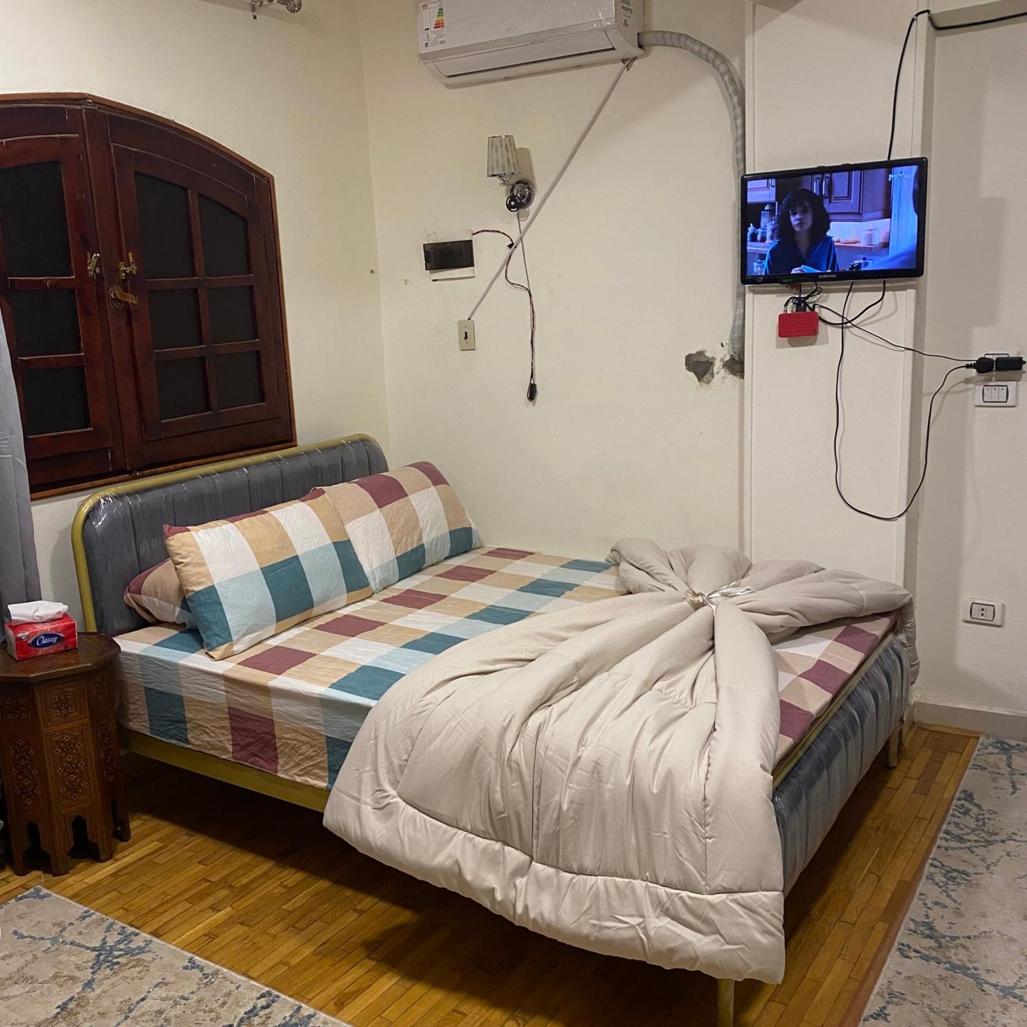 Near Airport Apartment *